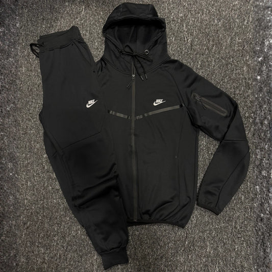 Czarny Komplet Dresowy Nike Tech